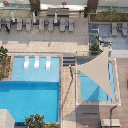 Damac Canal Views Residences Дубай Екстериор снимка