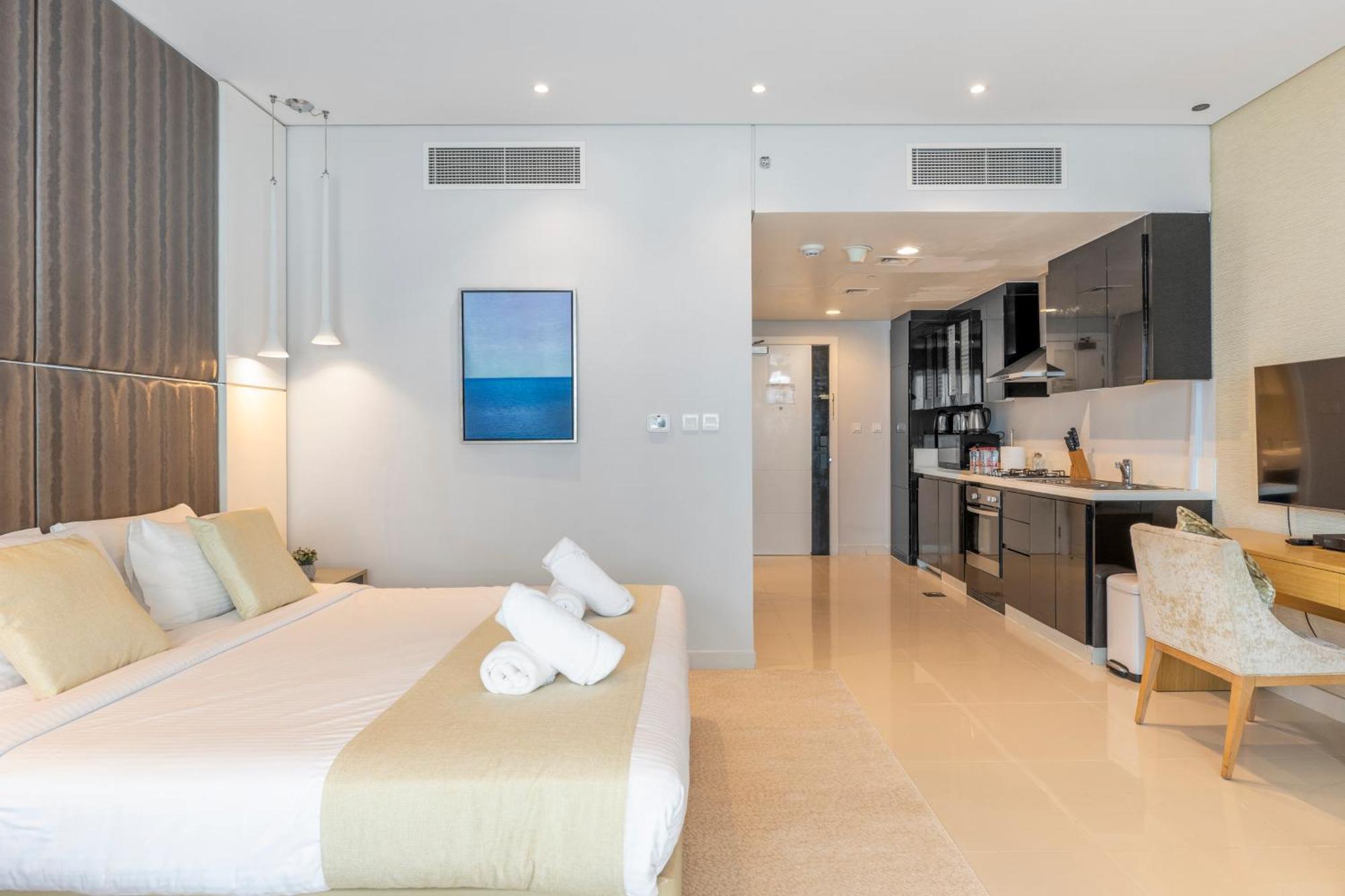 Damac Canal Views Residences Дубай Екстериор снимка