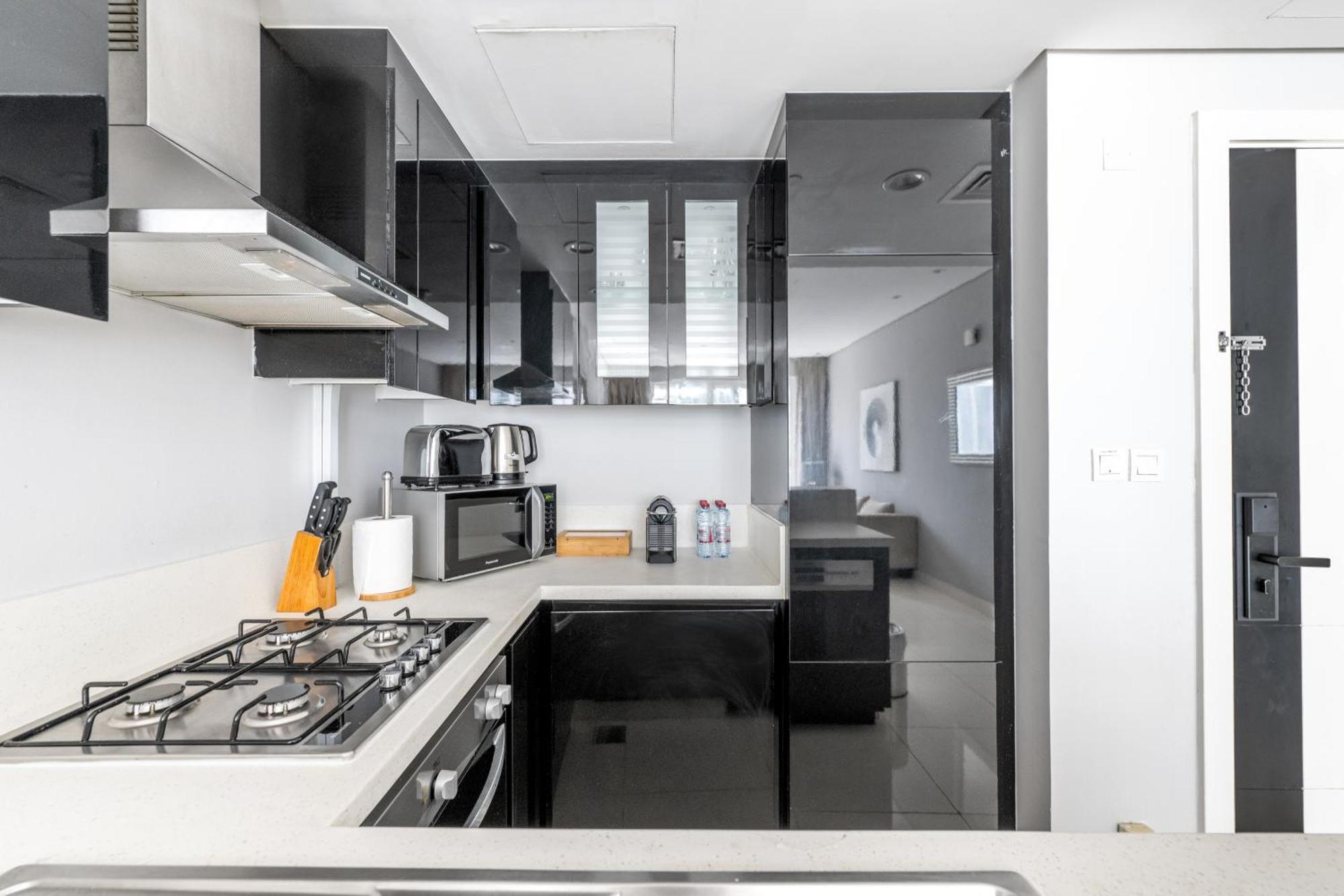 Damac Canal Views Residences Дубай Екстериор снимка