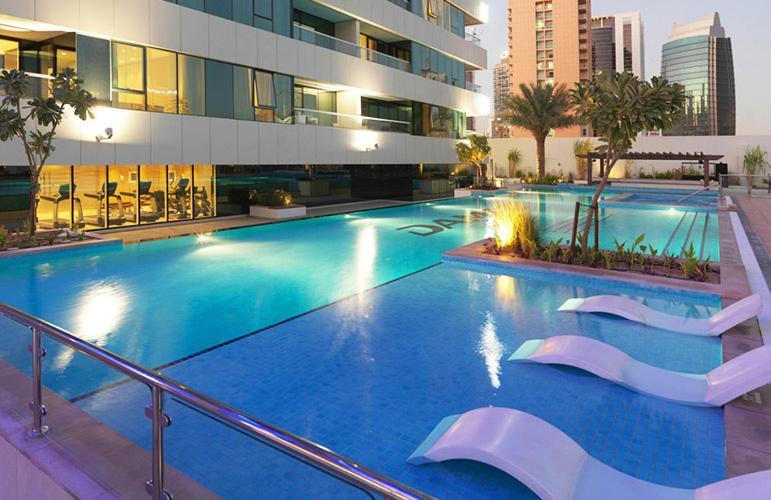 Damac Canal Views Residences Дубай Екстериор снимка
